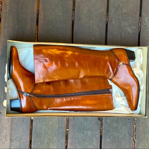 Salvatore Ferragamo leather boots - Picture 5 of 5